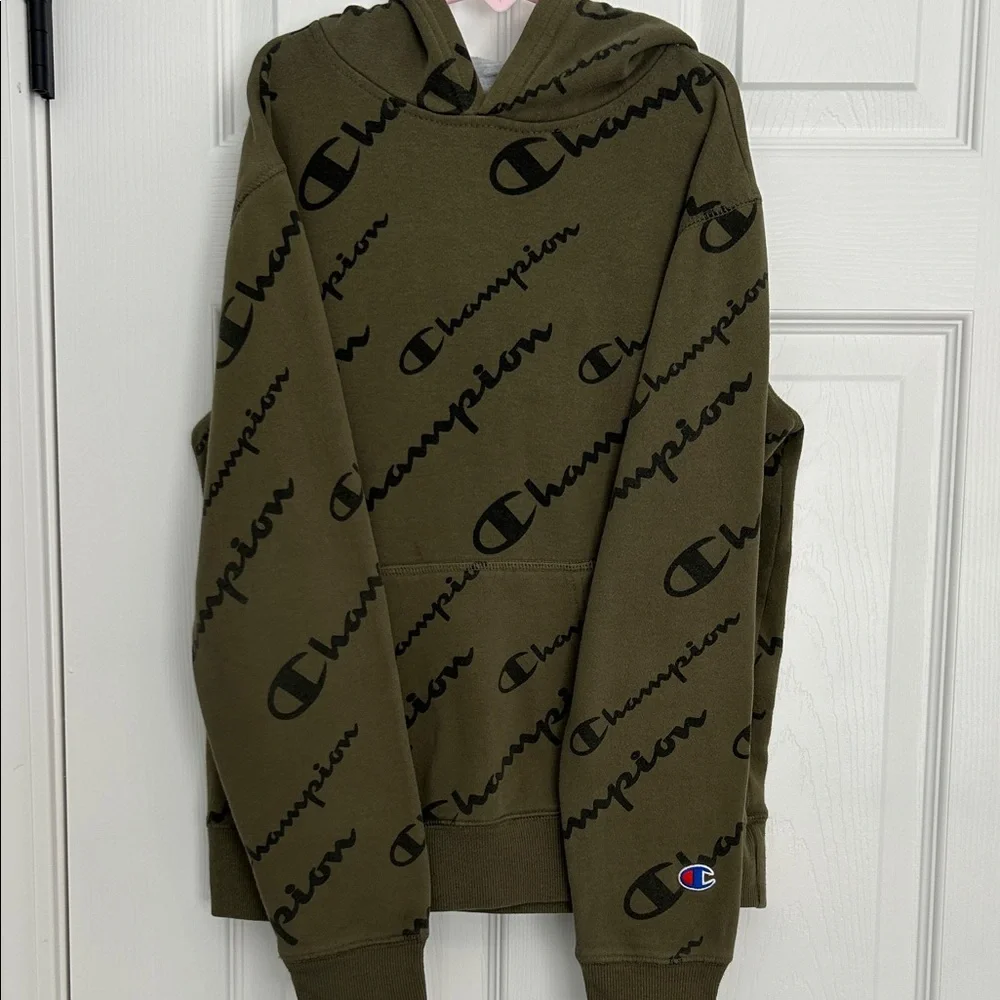 Champion Olive kids Hoodie size M